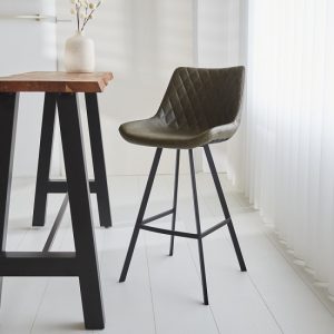 Barkruk met rugleuning groen