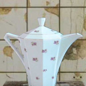 Theepot met roosjes